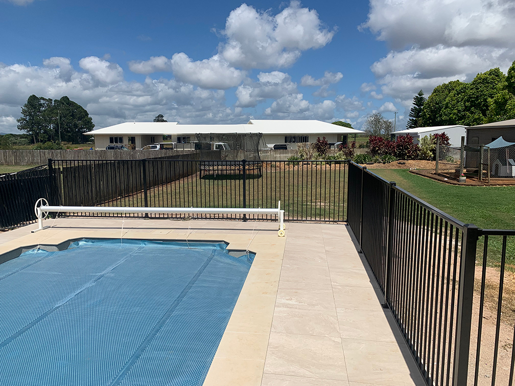 Read more about the article Aluminium Pool Fence